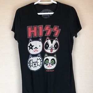 Super cute fitted kitty Kiss tee
